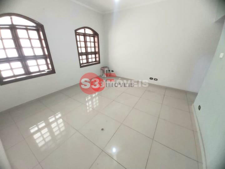 Casa à venda com 3 quartos, 245m² - Foto 9