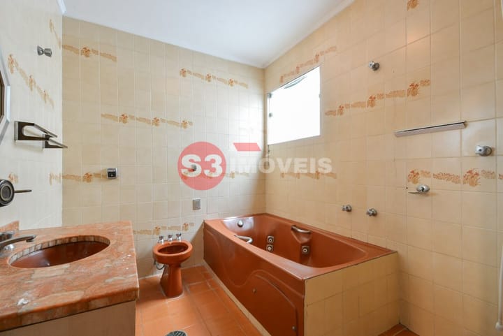 Casa à venda com 4 quartos, 331m² - Foto 51