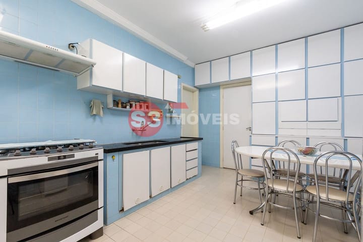 Apartamento à venda com 3 quartos, 208m² - Foto 10