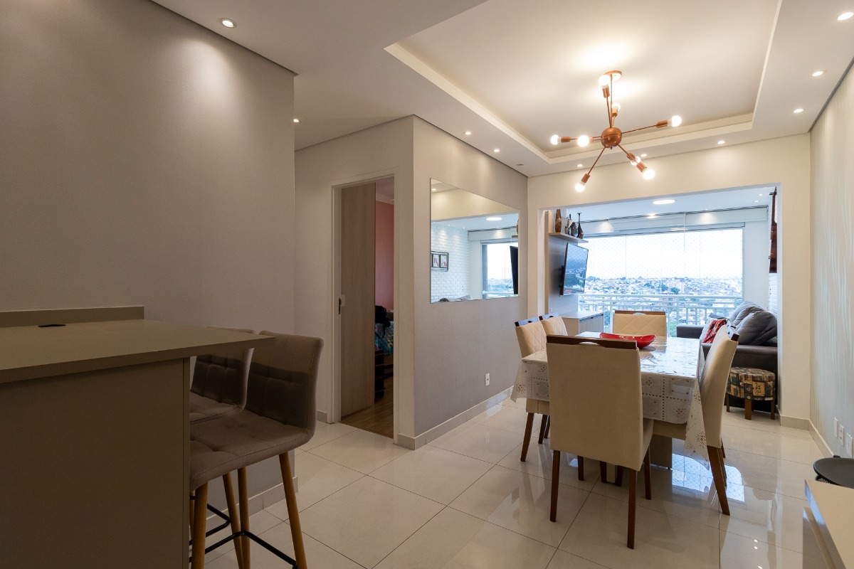 Apartamento à venda com 2 quartos, 65m² - Foto 1