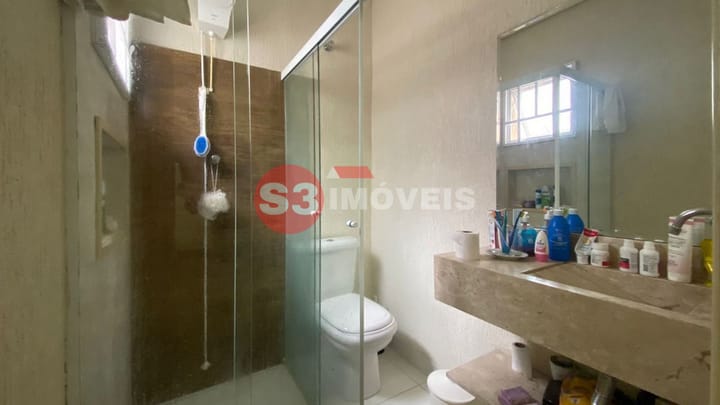 Casa à venda com 4 quartos, 300m² - Foto 62