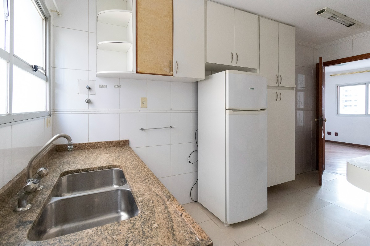 Apartamento à venda com 3 quartos, 90m² - Foto 18