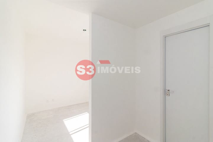 Apartamento à venda com 2 quartos, 80m² - Foto 25