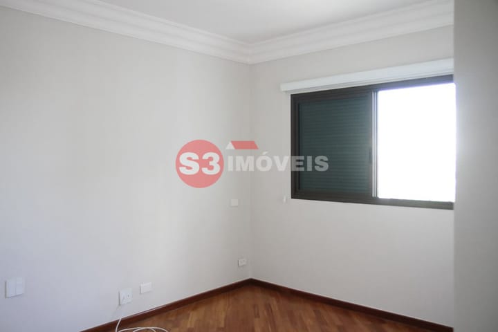 Apartamento à venda com 3 quartos, 243m² - Foto 35