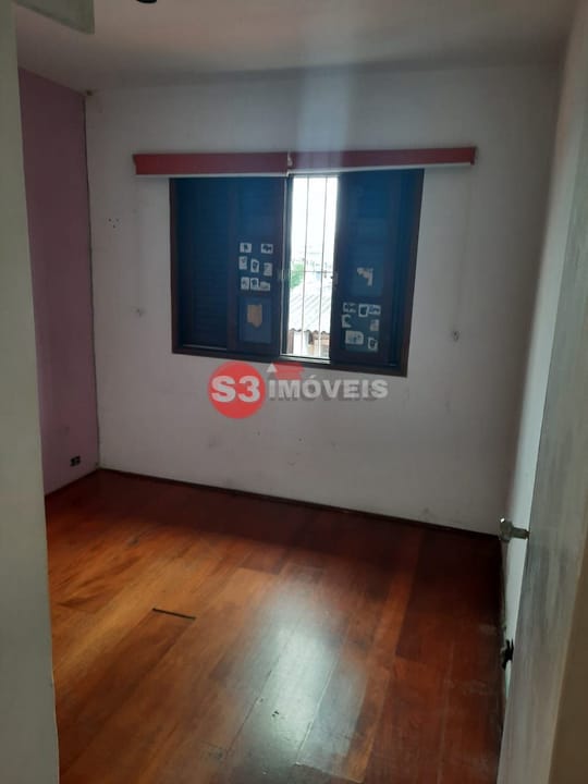 Casa à venda com 5 quartos, 200m² - Foto 4