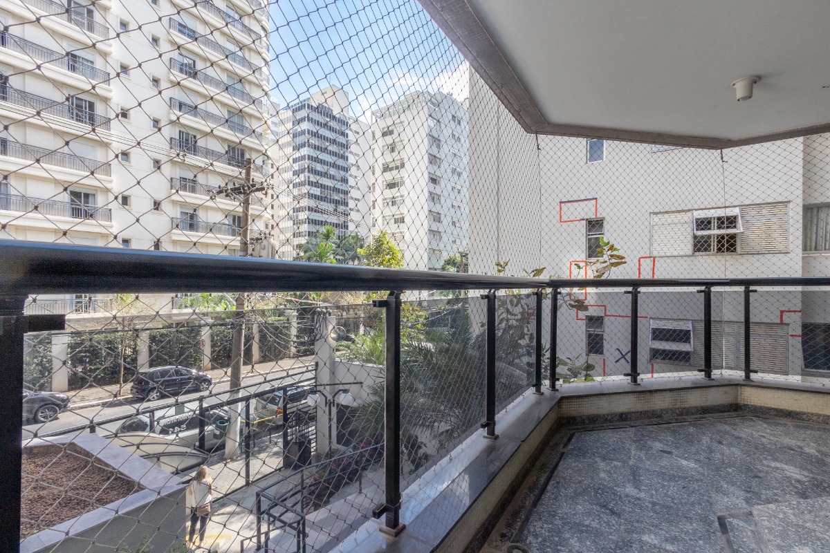 Apartamento à venda com 3 quartos, 200m² - Foto 6