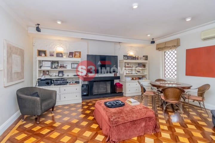 Casa à venda com 5 quartos, 350m² - Foto 5