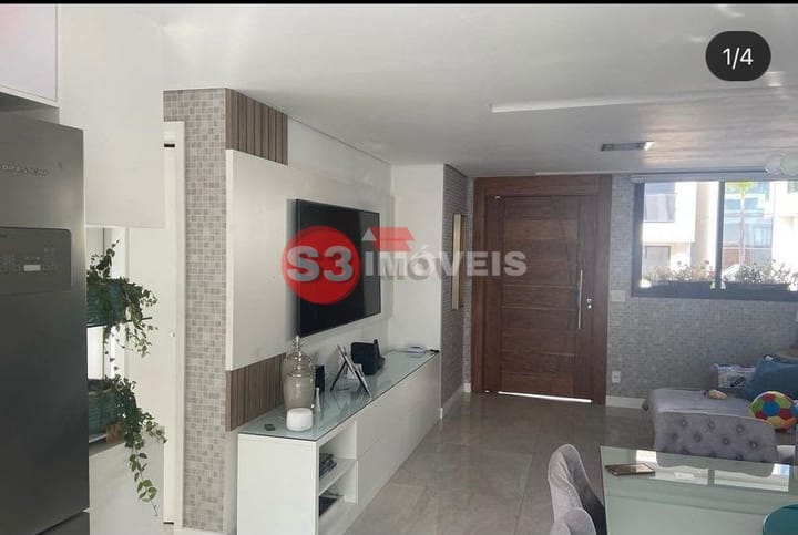 Casa de Condomínio à venda com 4 quartos, 150m² - Foto 2