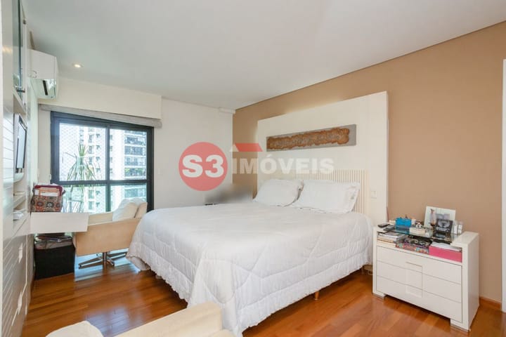 Apartamento à venda com 4 quartos, 235m² - Foto 23