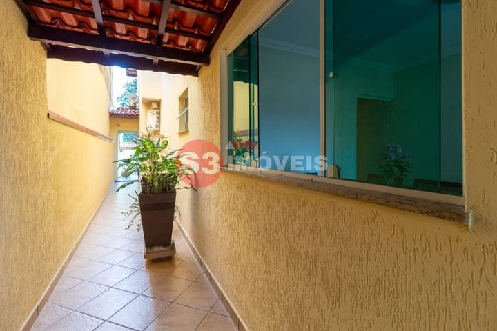 Casa à venda com 3 quartos, 257m² - Foto 32