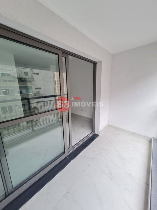 Apartamento à venda com 1 quarto, 27m² - Foto 8