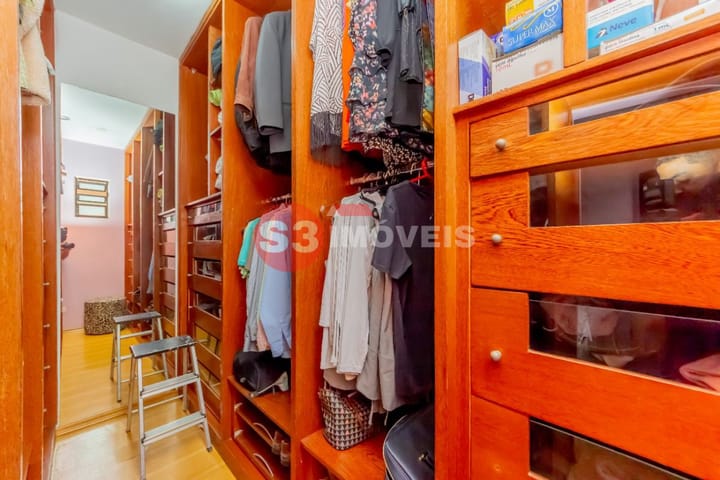 Casa à venda com 3 quartos, 238m² - Foto 4