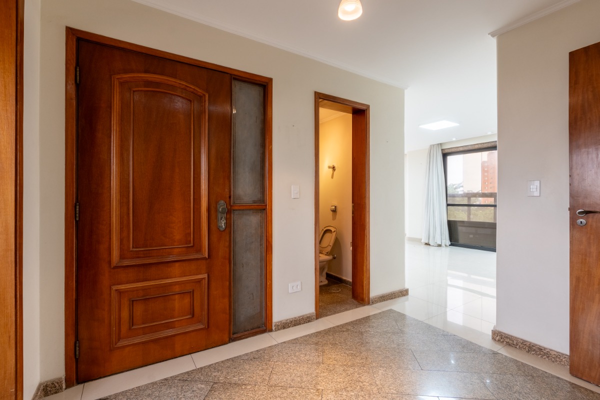 Apartamento à venda com 4 quartos, 220m² - Foto 12