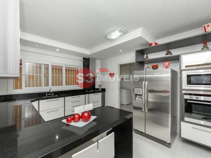 Casa à venda com 3 quartos, 260m² - Foto 23