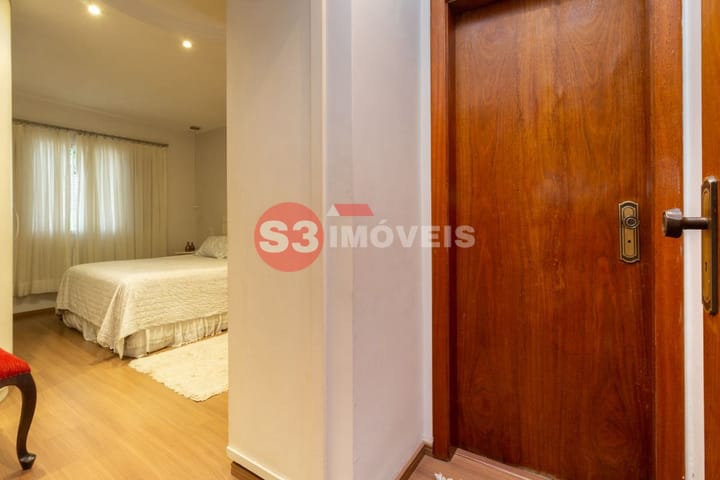 Casa à venda com 3 quartos, 230m² - Foto 27