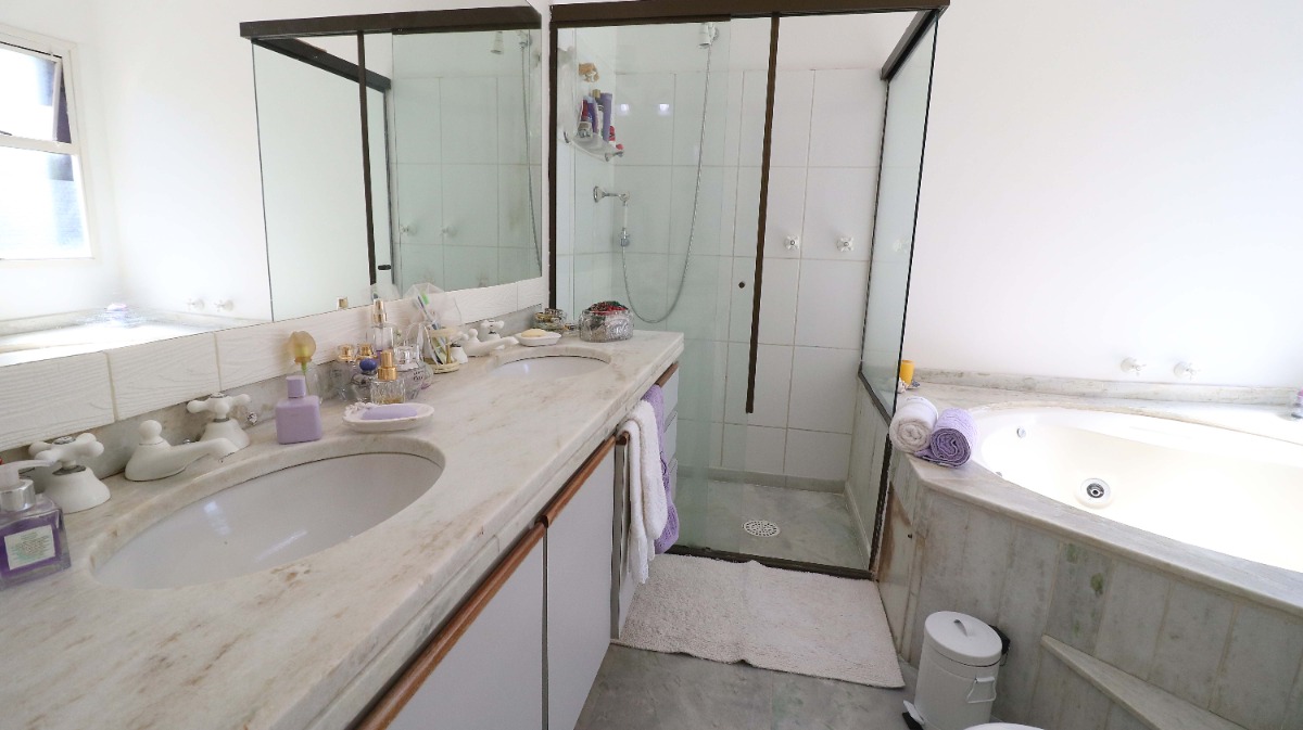 Apartamento à venda com 3 quartos, 200m² - Foto 25