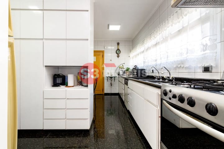 Apartamento à venda com 3 quartos, 182m² - Foto 38