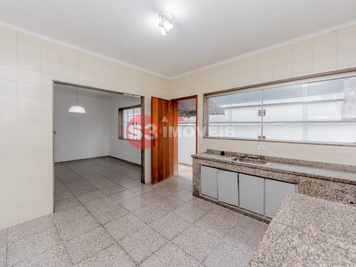 Casa à venda com 3 quartos, 250m² - Foto 25