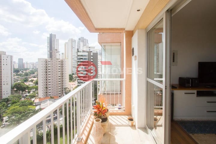 Apartamento à venda com 3 quartos, 121m² - Foto 1