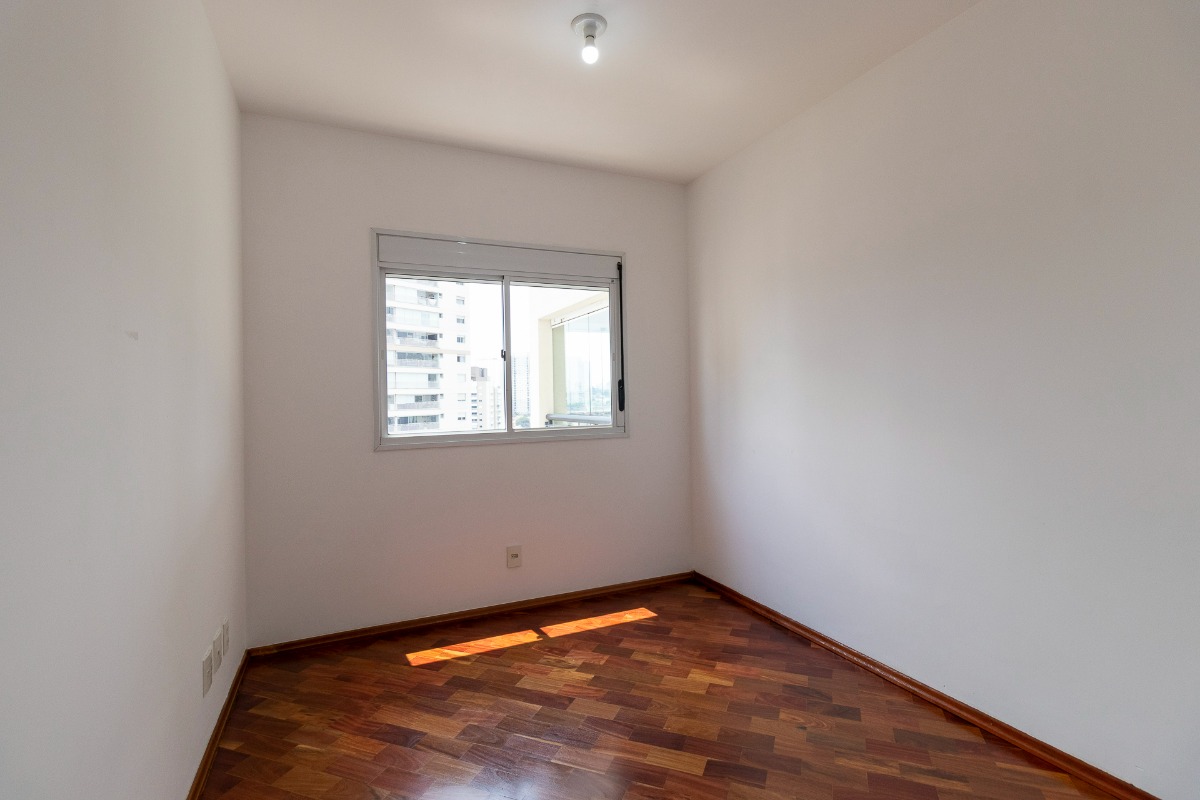 Apartamento à venda com 3 quartos, 127m² - Foto 8