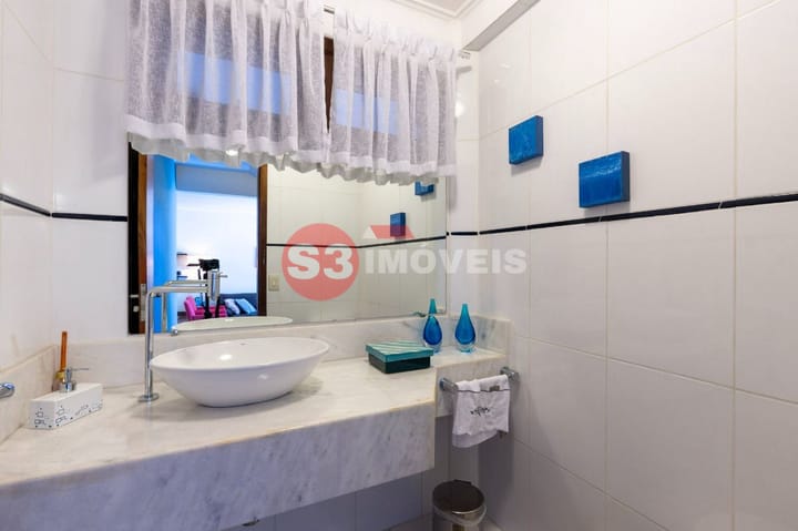 Casa à venda com 4 quartos, 240m² - Foto 13