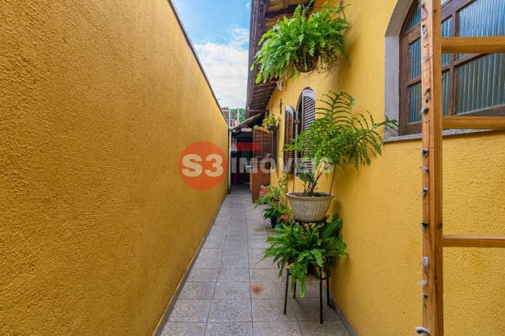 Casa à venda com 3 quartos, 80m² - Foto 25