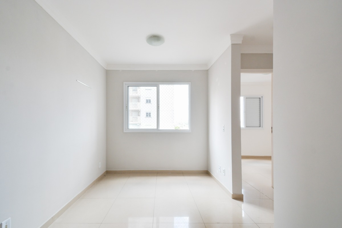 Apartamento à venda com 2 quartos, 57m² - Foto 2