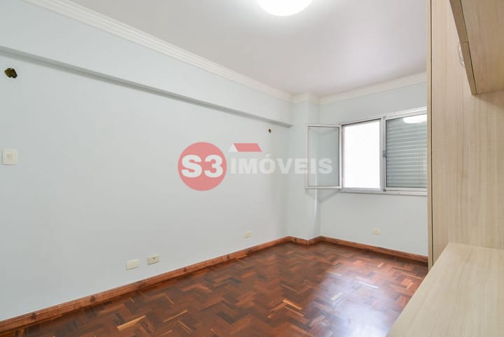 Apartamento à venda com 3 quartos, 130m² - Foto 17