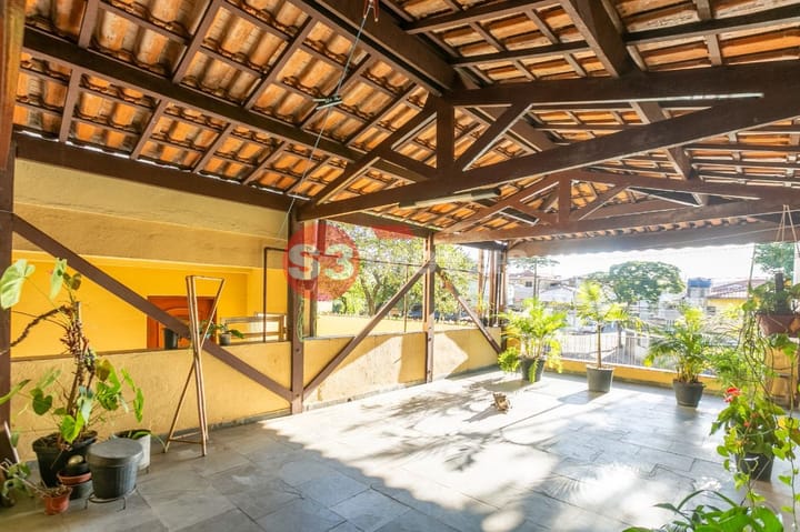 Casa à venda com 4 quartos, 228m² - Foto 23