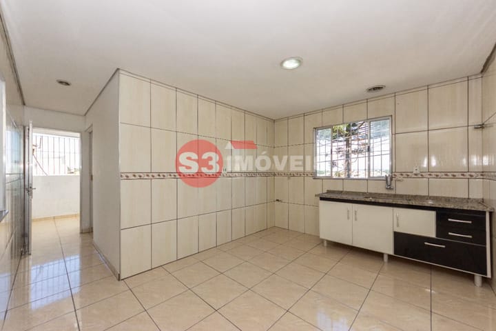 Casa à venda com 5 quartos, 210m² - Foto 7