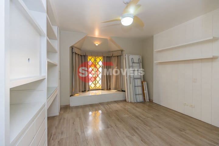 Casa à venda com 4 quartos, 230m² - Foto 33