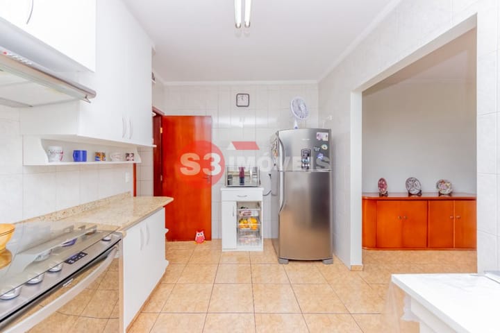 Casa à venda com 3 quartos, 202m² - Foto 16