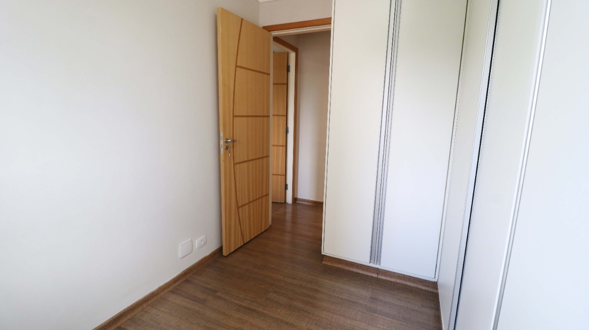 Apartamento à venda com 3 quartos, 72m² - Foto 8