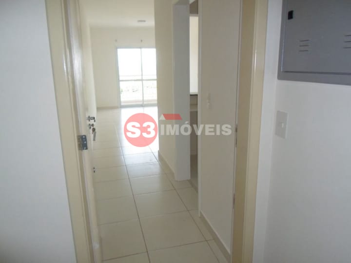 Apartamento para alugar com 2 quartos, 68m² - Foto 13