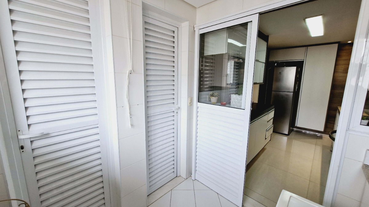 Apartamento à venda com 2 quartos, 99m² - Foto 26