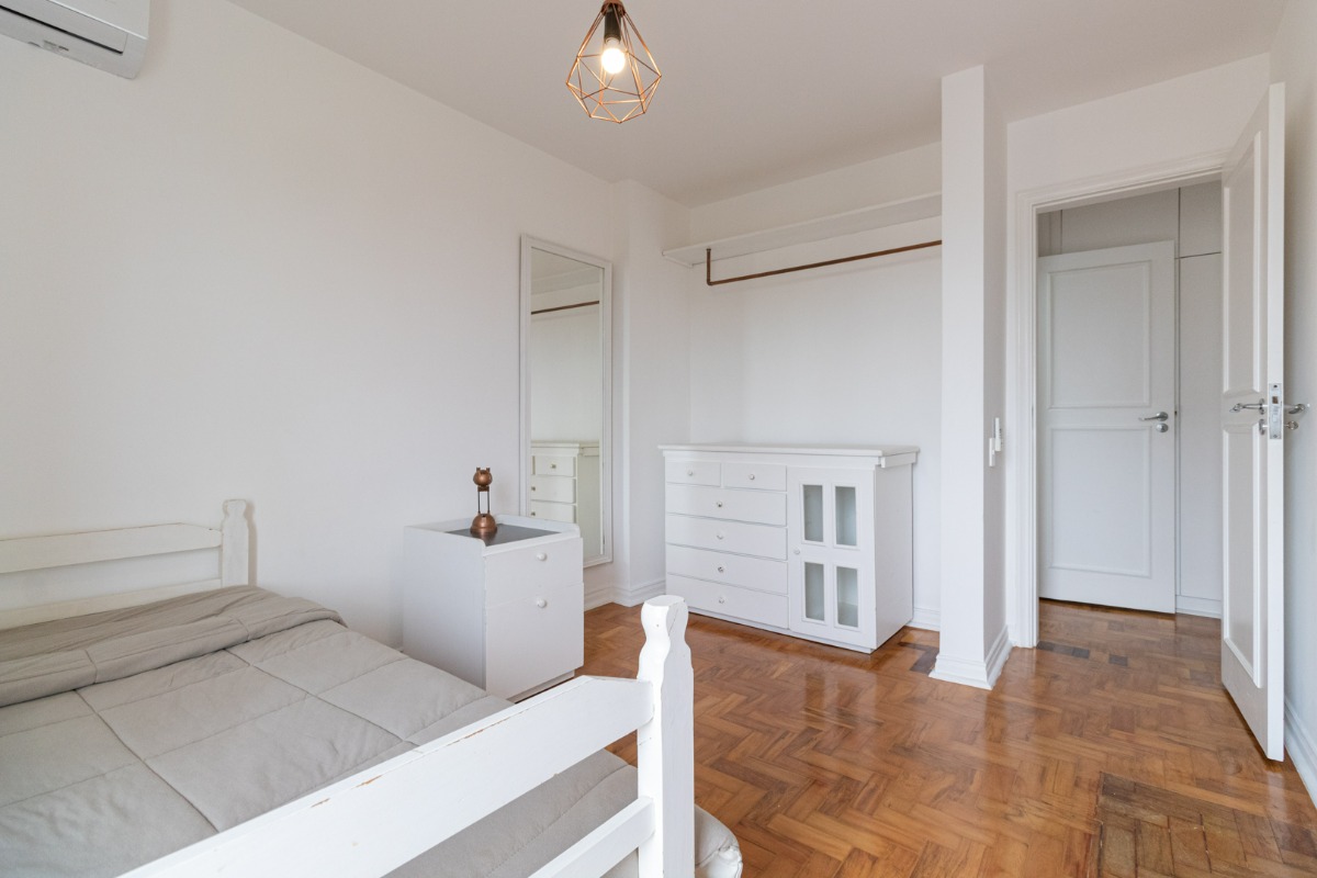 Apartamento à venda com 3 quartos, 128m² - Foto 15