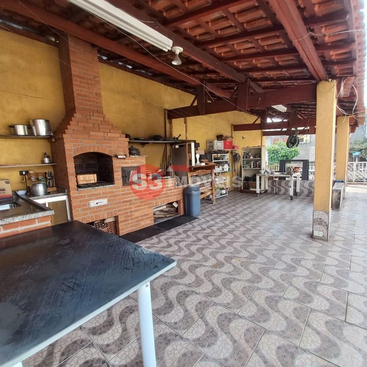 Casa à venda com 5 quartos, 336m² - Foto 10