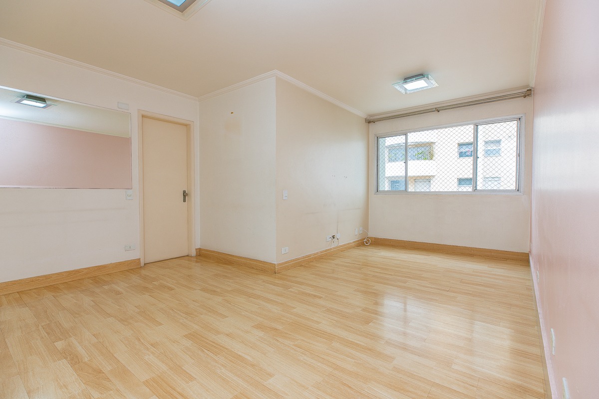 Apartamento à venda com 3 quartos, 85m² - Foto 1