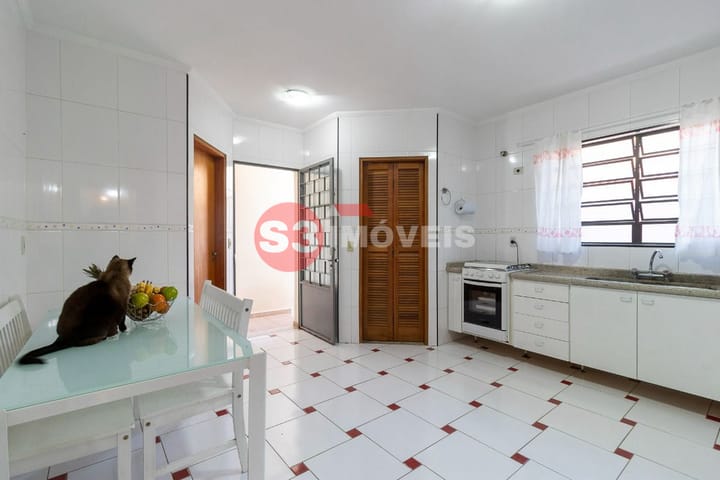 Casa à venda com 3 quartos, 184m² - Foto 11