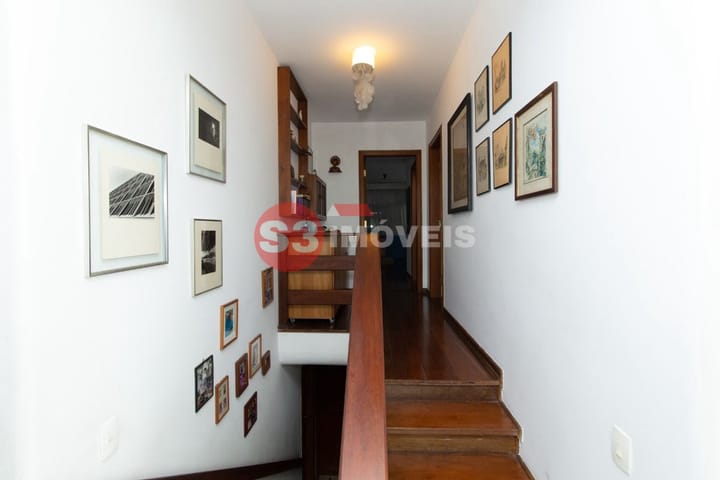 Casa à venda com 5 quartos, 330m² - Foto 10