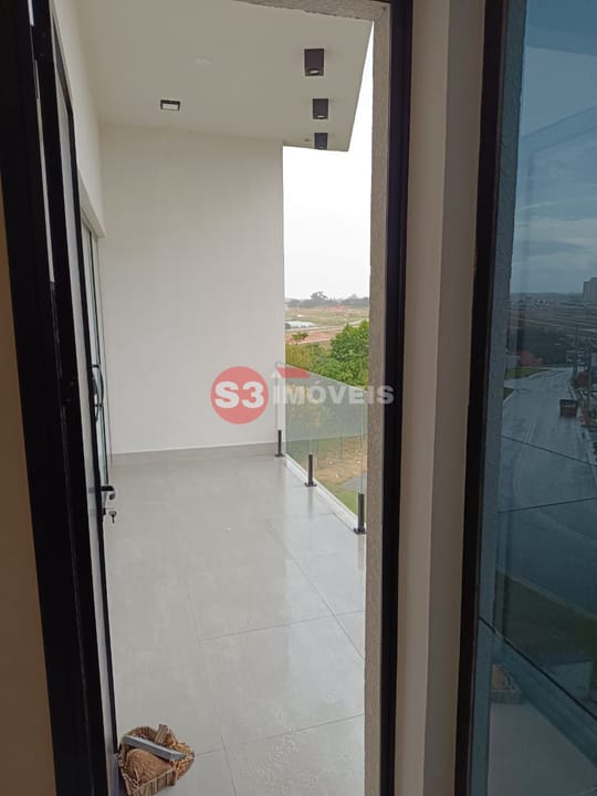 Casa de Condomínio à venda e aluguel com 1 quarto, 135m² - Foto 12