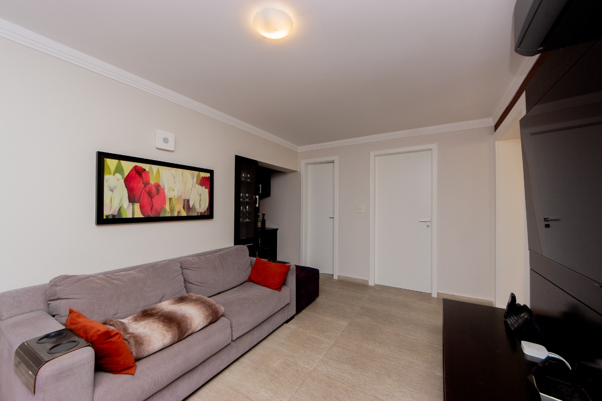 Apartamento à venda com 4 quartos, 227m² - Foto 6