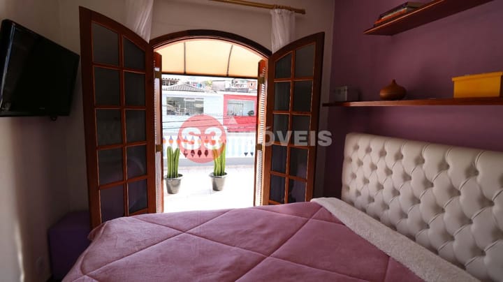 Casa à venda com 3 quartos, 250m² - Foto 15