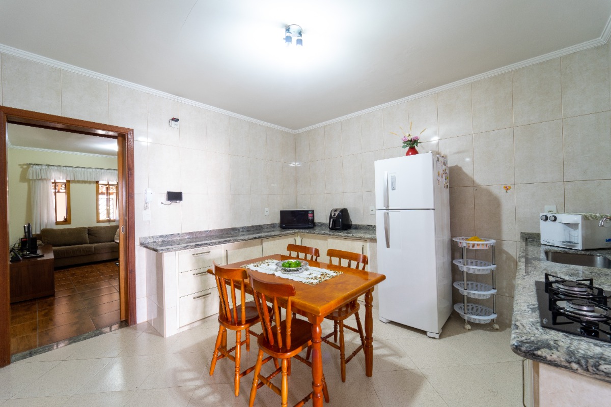 Casa à venda com 4 quartos, 328m² - Foto 19