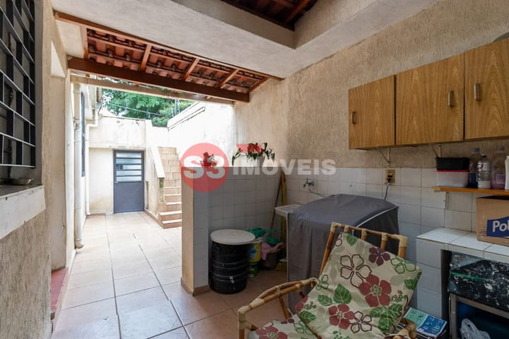 Casa à venda com 2 quartos, 140m² - Foto 9