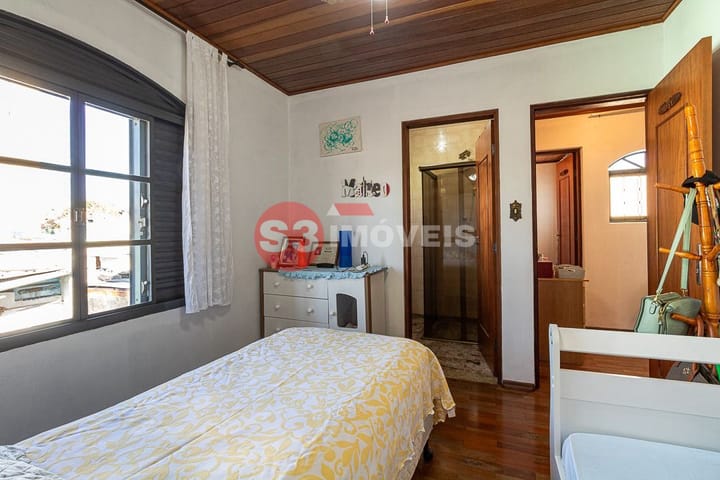 Casa à venda com 5 quartos, 311m² - Foto 22