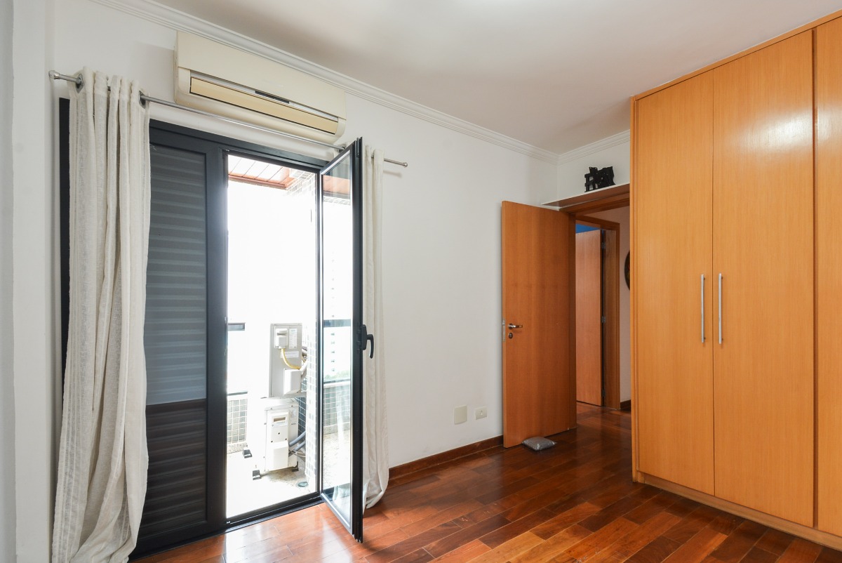 Apartamento à venda com 3 quartos, 138m² - Foto 17