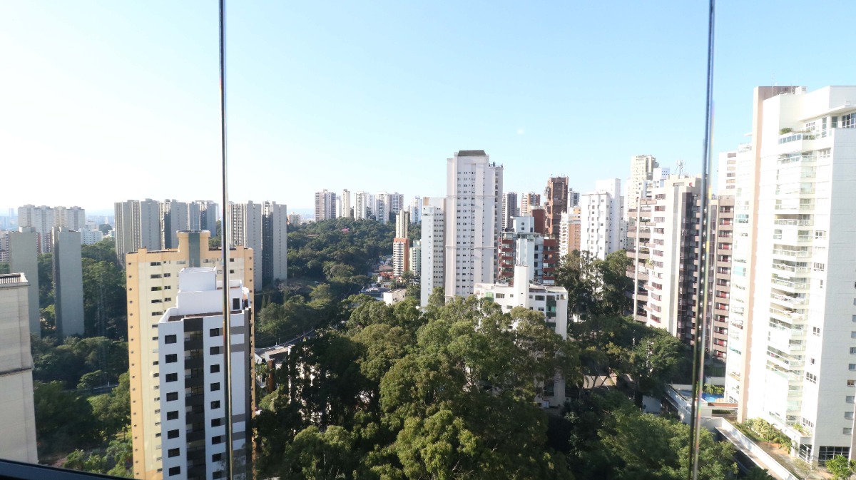 Apartamento à venda com 4 quartos, 226m² - Foto 11