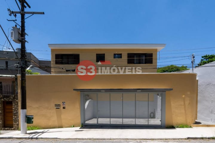 Casa à venda com 4 quartos, 240m² - Foto 1