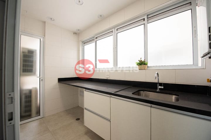 Apartamento à venda com 3 quartos, 134m² - Foto 28